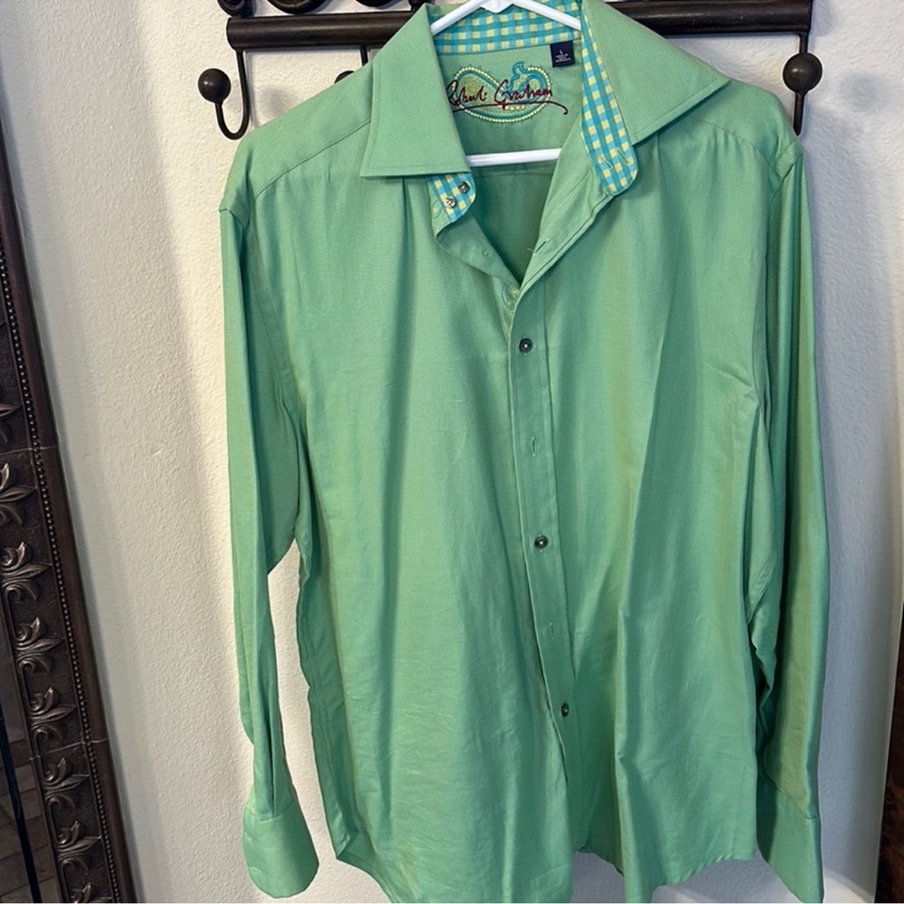 Beautiful Robert Graham size L shirt in EUC